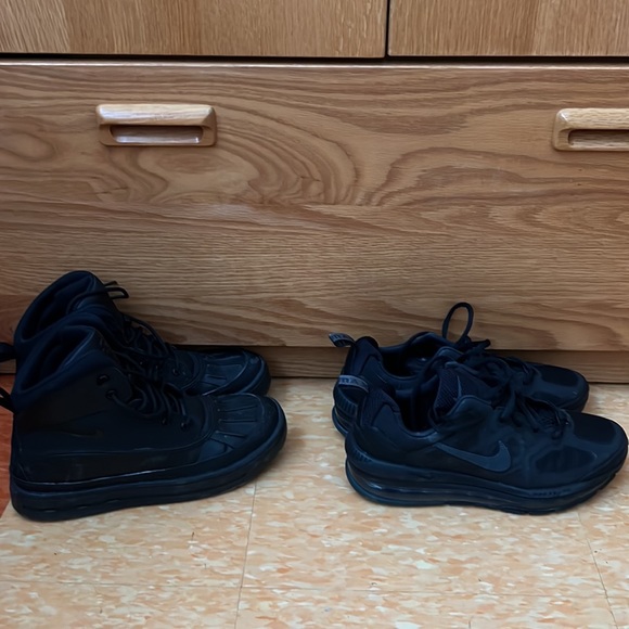 NIKE BUNDLE: - Picture 3 of 4